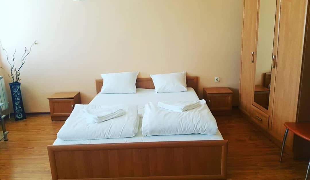 Hotel Maria Vratsa ภายนอก รูปภาพ