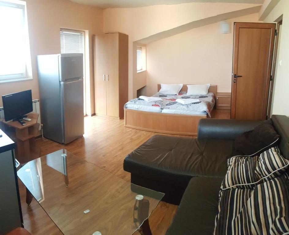 Hotel Maria Vratsa ภายนอก รูปภาพ