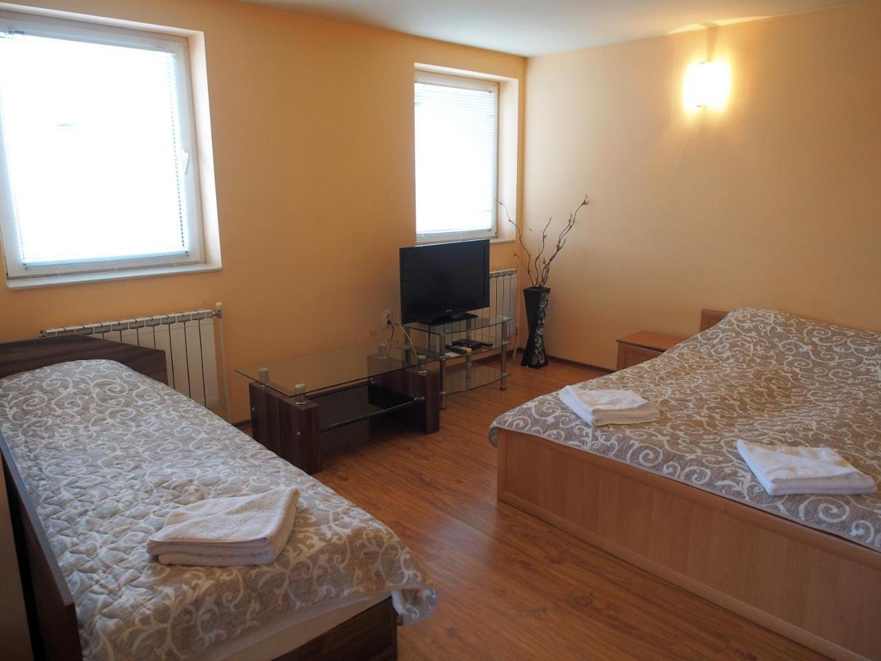 Hotel Maria Vratsa ภายนอก รูปภาพ