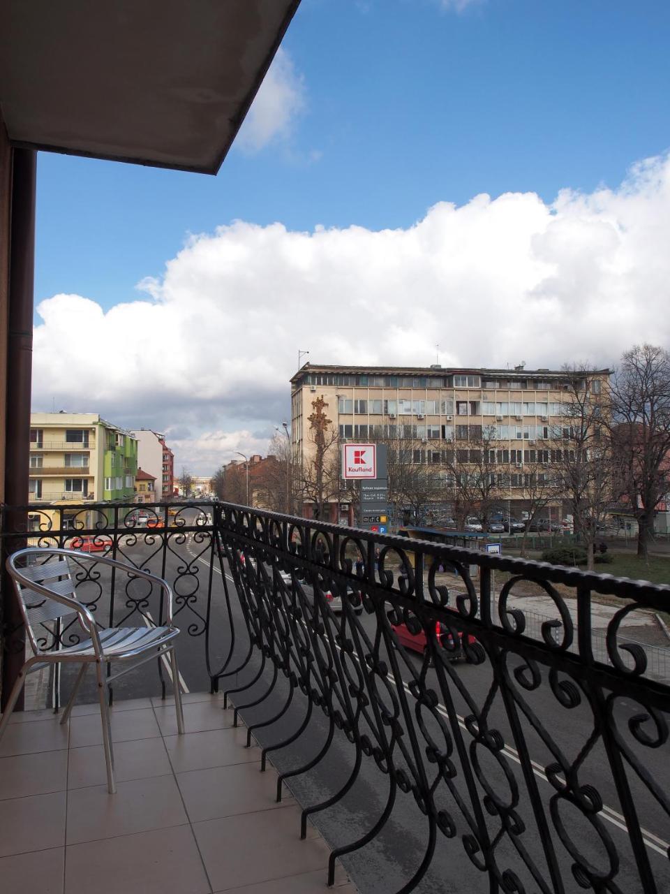 Hotel Maria Vratsa ภายนอก รูปภาพ